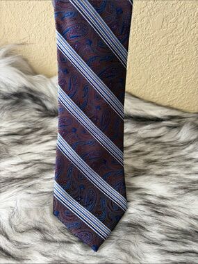 Men's Burgundy Paisley Tie with Blue Diagonal Stripes